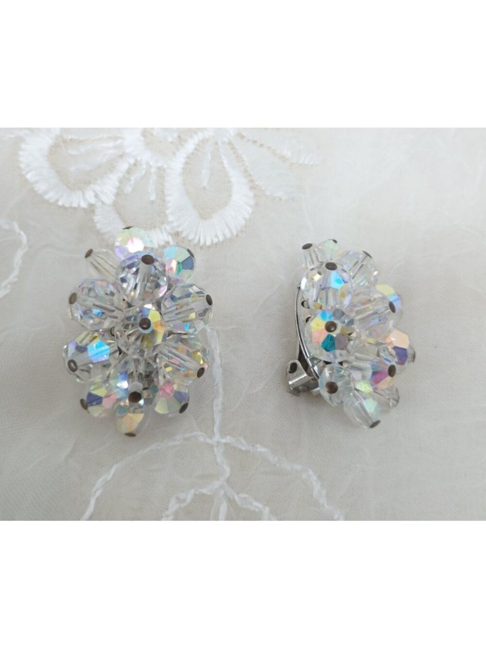 Vintage Crystal Aurora Borealis & Rhinestone Screw Back Clip-On Cluster Earrings - Picture 7 of 8